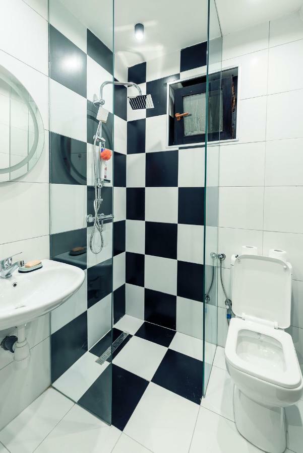 Town Hostel Peje Ngoại thất bức ảnh